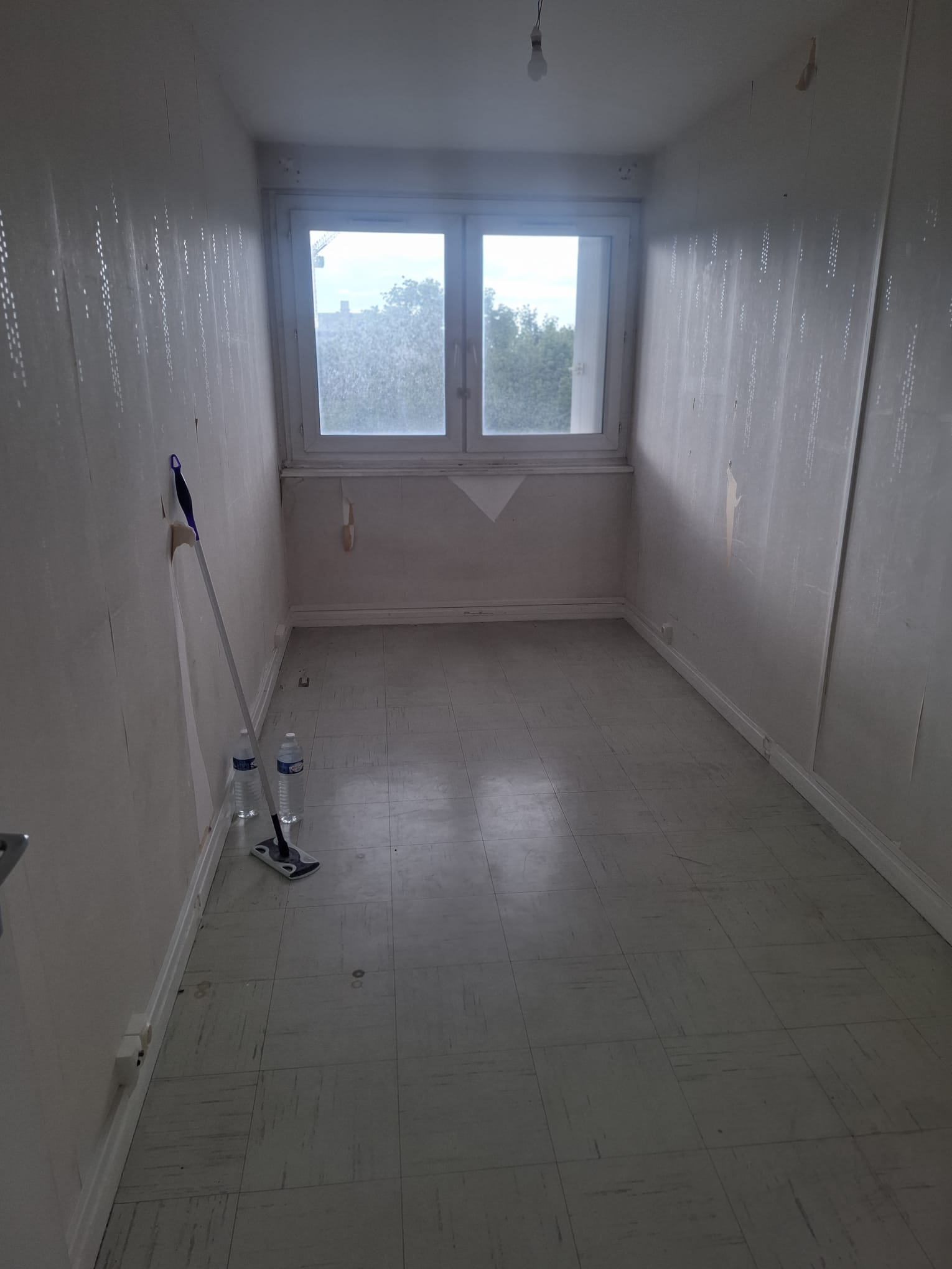 Pi&egrave;ce nettoy&eacute;e apr&egrave;s intervention