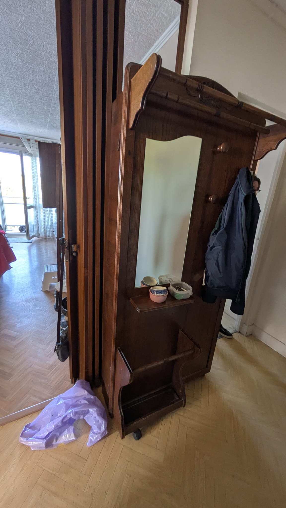 Chambre encombrée